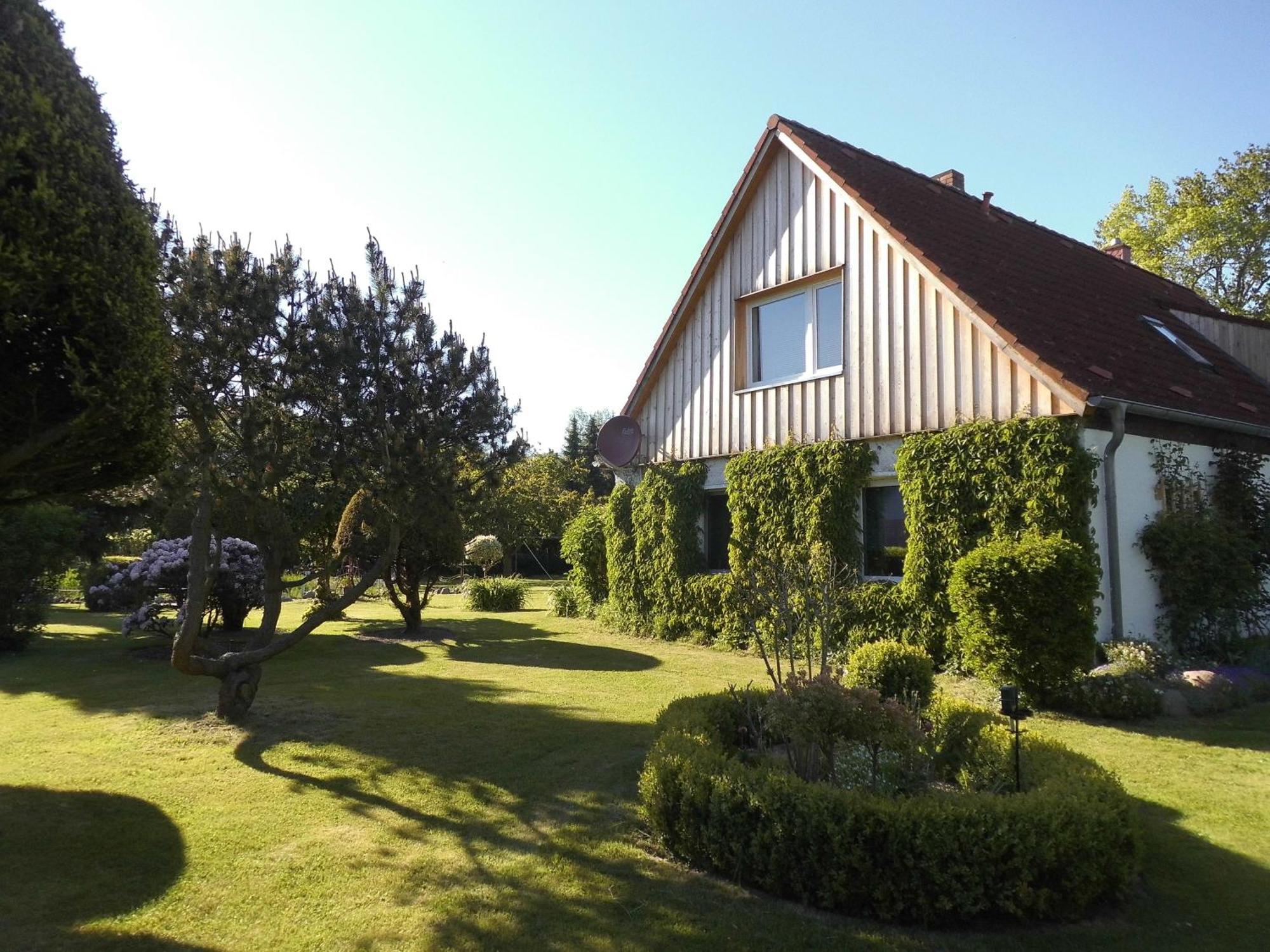 Bungalow Und Ferienwohnung Auf Ruegen Kluis Luaran gambar