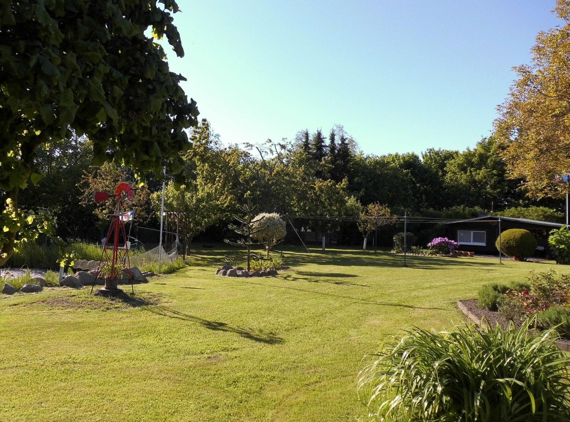 Bungalow Und Ferienwohnung Auf Ruegen Kluis Luaran gambar
