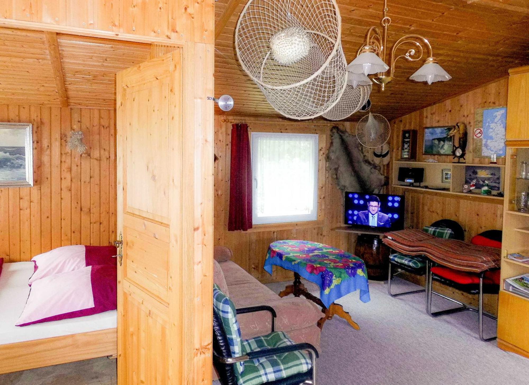 Bungalow Und Ferienwohnung Auf Ruegen Kluis Luaran gambar