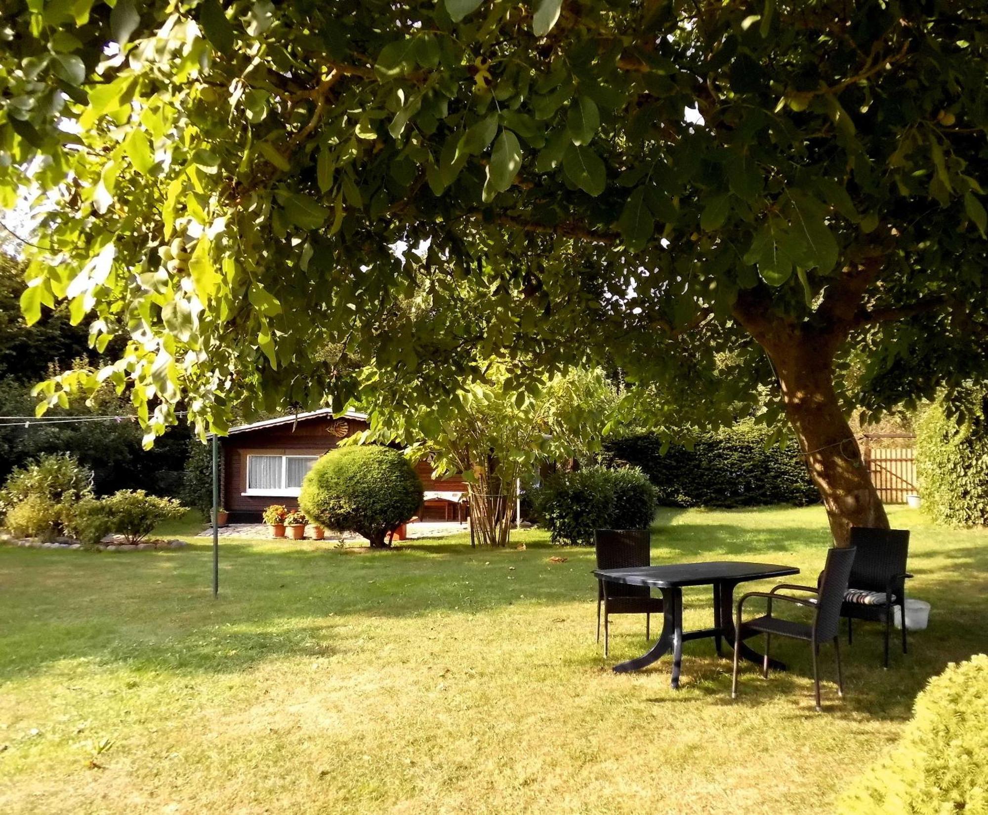 Bungalow Und Ferienwohnung Auf Ruegen Kluis Luaran gambar